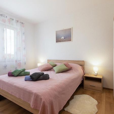 Apartment Little Gallery **** Rovinj Luaran gambar