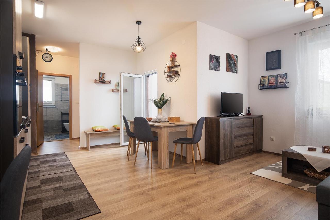 Apartment Little Gallery **** Rovinj Luaran gambar