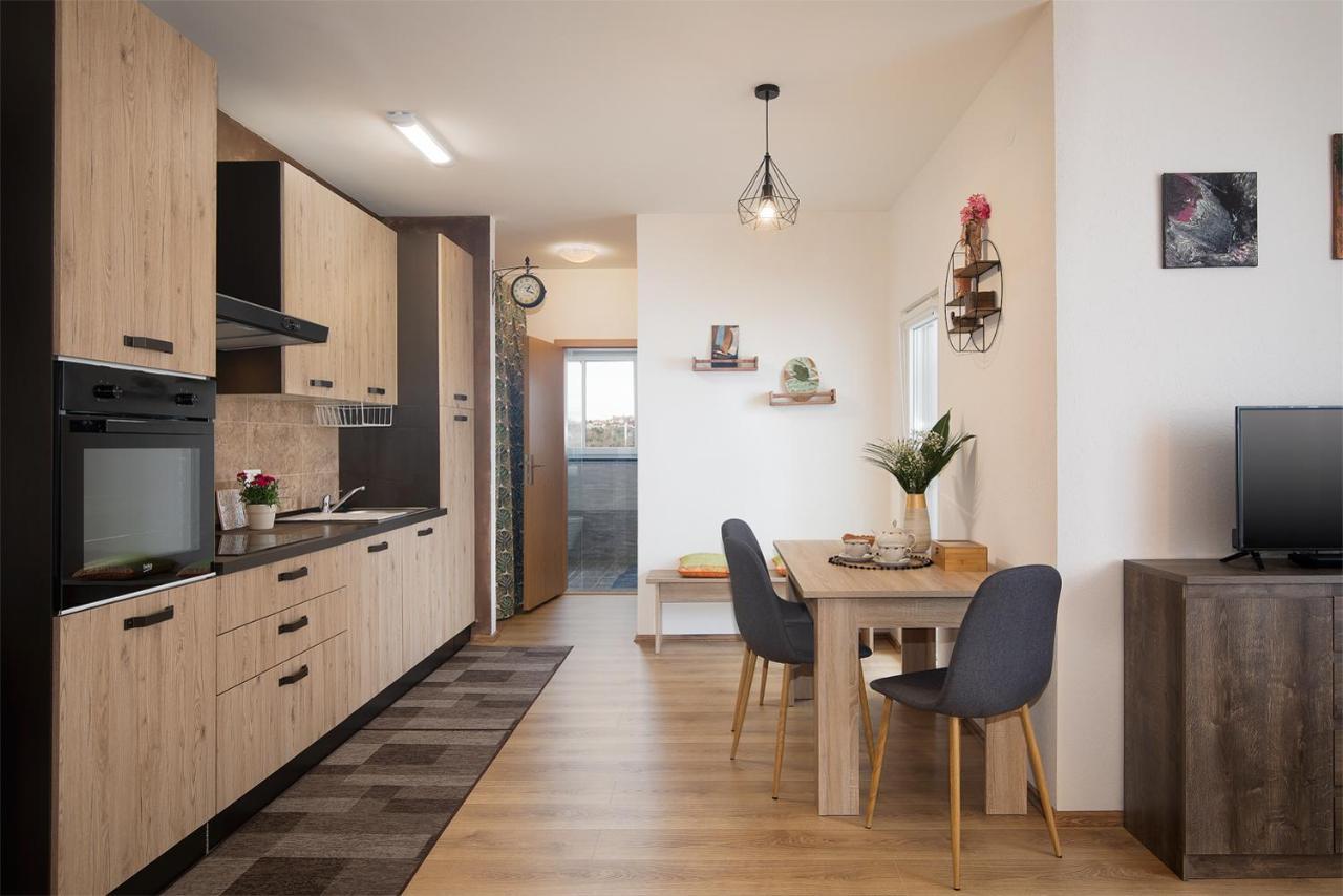 Apartment Little Gallery **** Rovinj Luaran gambar