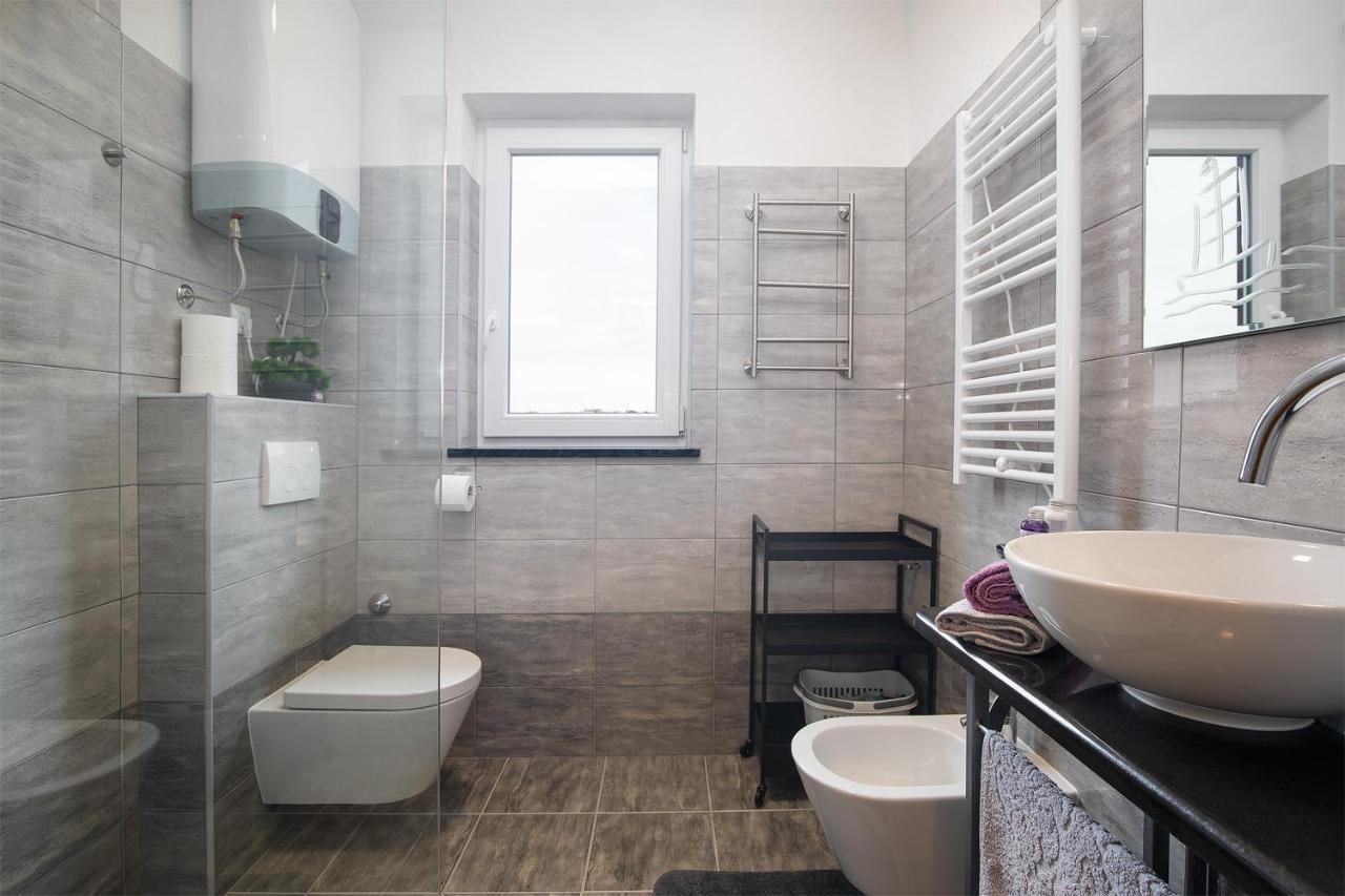 Apartment Little Gallery **** Rovinj Luaran gambar