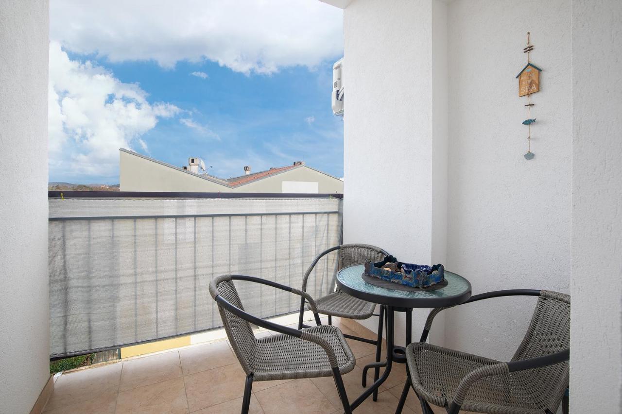 Apartment Little Gallery **** Rovinj Luaran gambar
